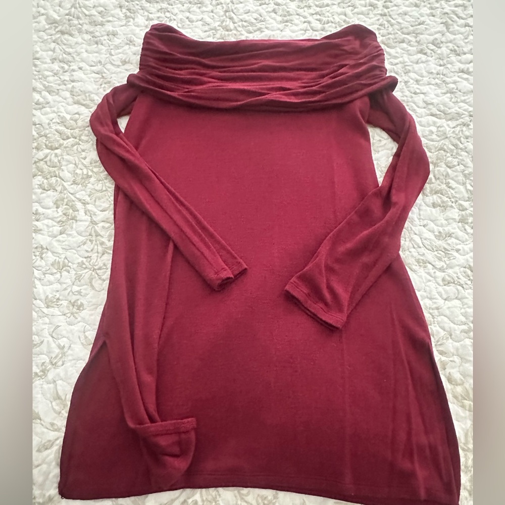 Matty M Women’s XS Off the Shoulder Sweater